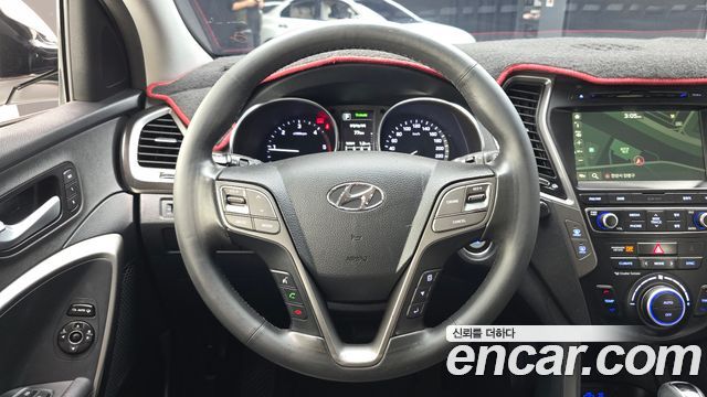 Hyundai Santafe 2016 — photo 13