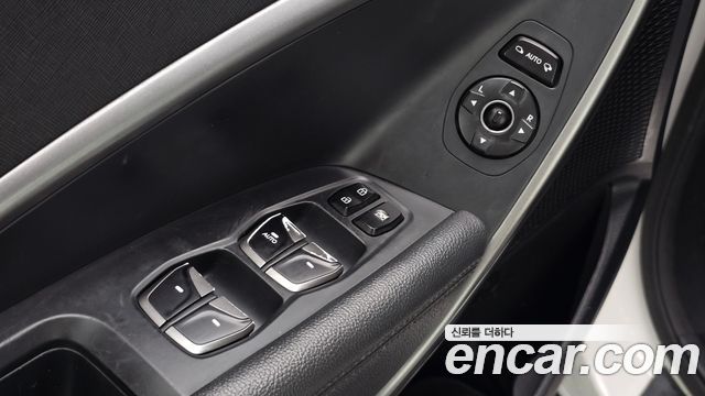 Hyundai Santafe 2016 — photo 14