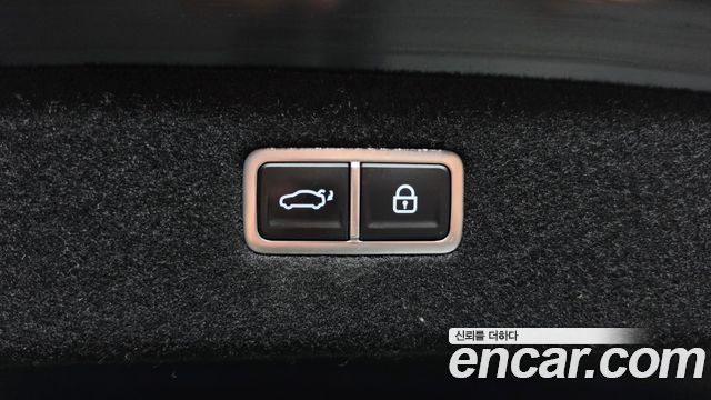 Genesis G90 2022 — photo 24