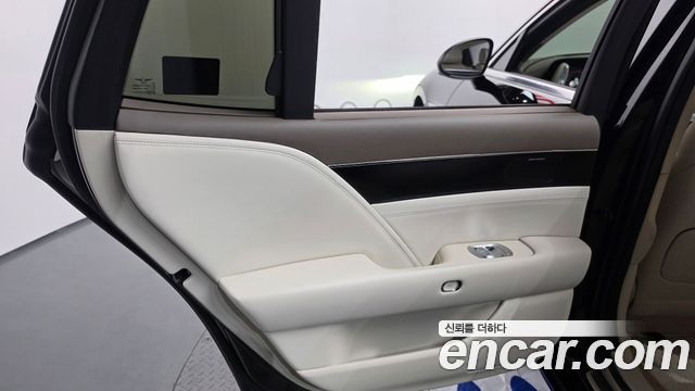 Genesis G90 2022 — photo 15