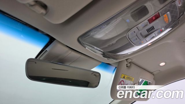 Genesis G90 2022 — photo 27
