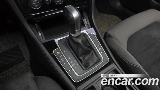 Volkswagen Golf 2015 — photo 9