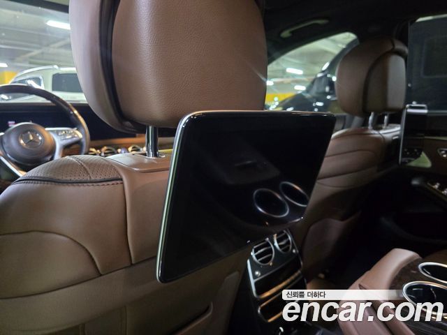 Mercedes-Benz S-Class 2018 — photo 17