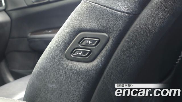 Kia K5 2016 — photo 15