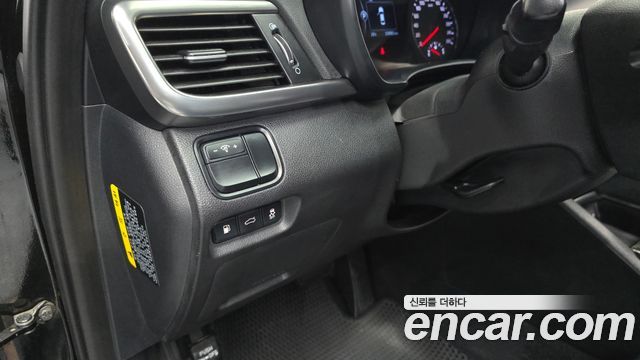 Kia K5 2016 — photo 19