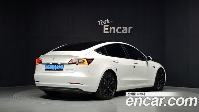 Tesla Model 3 2022 — photo 2