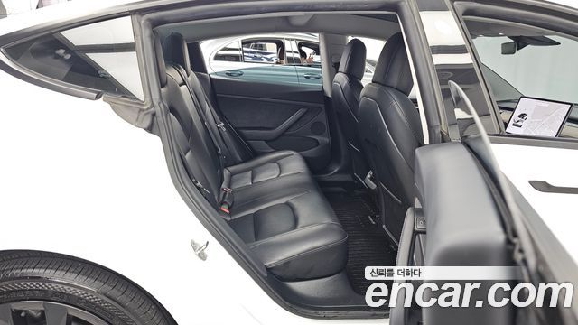 Tesla Model 3 2022 — photo 18