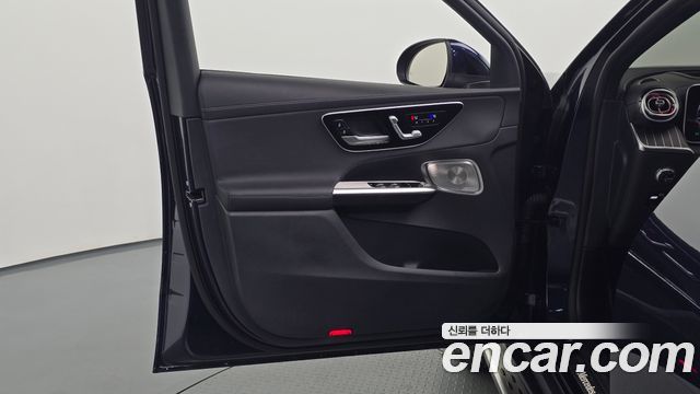 Mercedes-Benz GLC-Class 2024 — photo 14