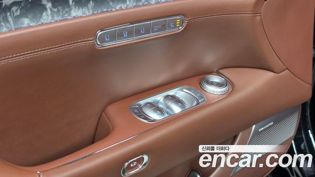 Genesis G90 2022 — photo 28