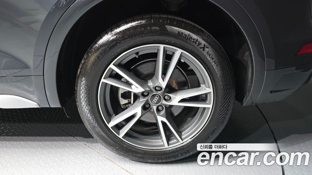Audi Q5 2022 — photo 5