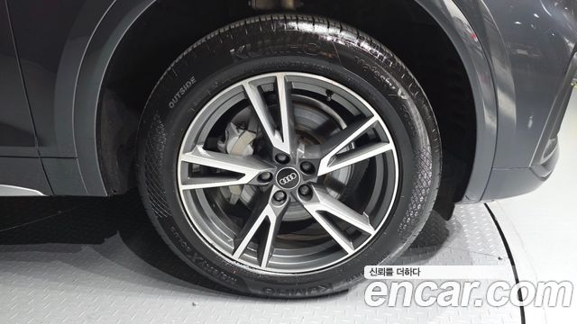 Audi Q5 2022 — photo 7