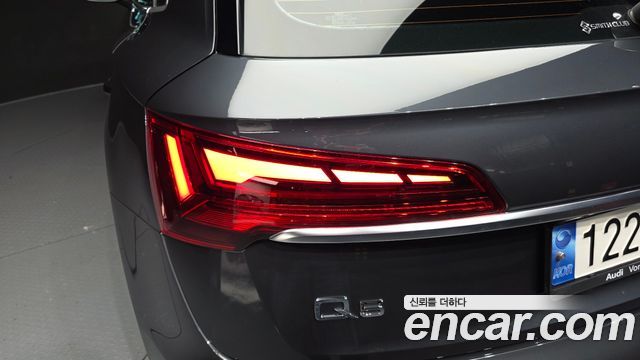 Audi Q5 2022 — photo 9