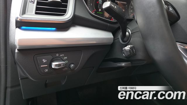 Audi Q5 2022 — photo 32