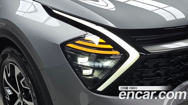 Kia Sportage 2022 — photo 8