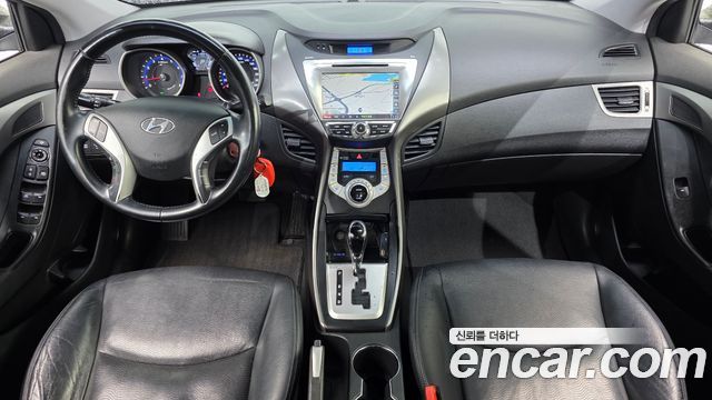 Hyundai AVANTE 2012 — photo 7