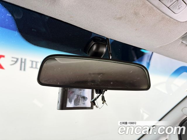Hyundai Starex 2017 — photo 16