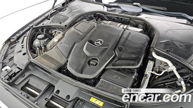 Mercedes-Benz S-Class 2022 — photo 6