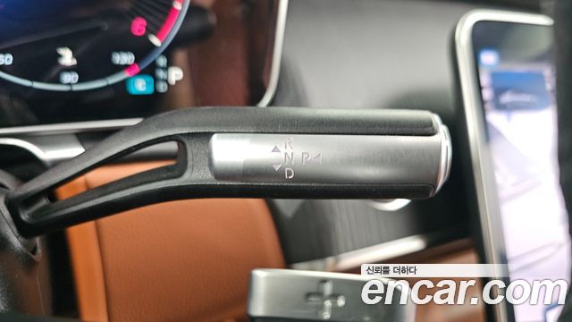 Mercedes-Benz S-Class 2022 — photo 12