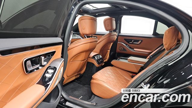Mercedes-Benz S-Class 2022 — photo 18