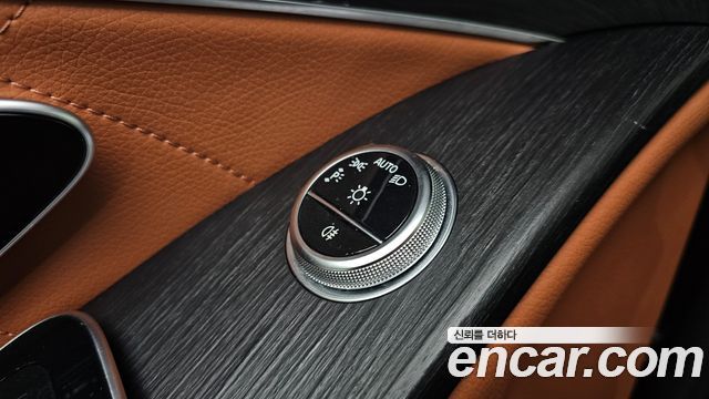 Mercedes-Benz S-Class 2022 — photo 24