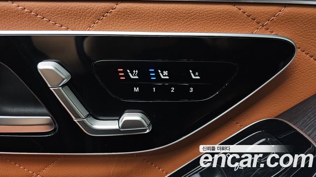 Mercedes-Benz S-Class 2022 — photo 26