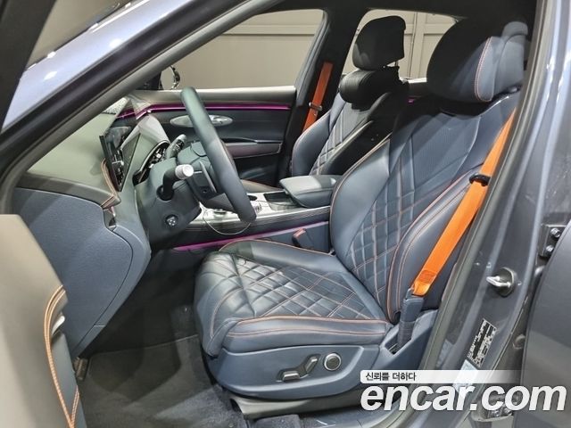 Genesis GV70 2025 — photo 15