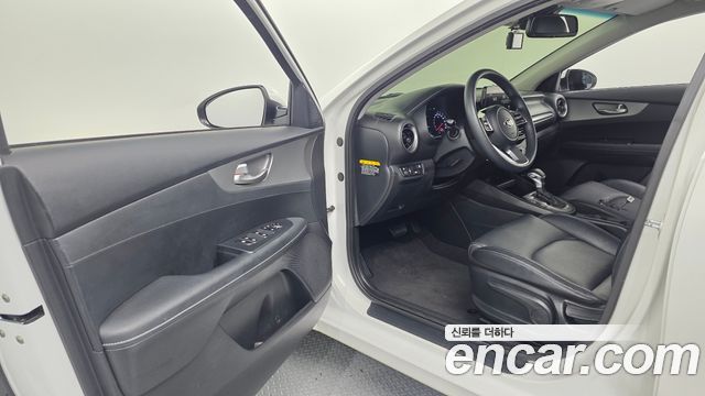 Kia K3 2020 — photo 13