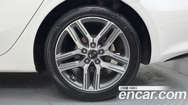 Kia K3 2020 — photo 7