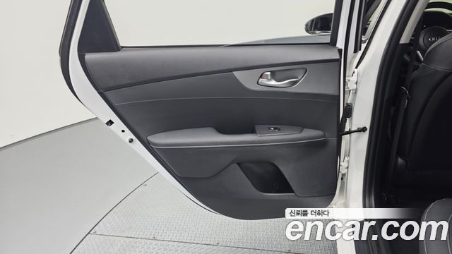 Kia K3 2020 — photo 15