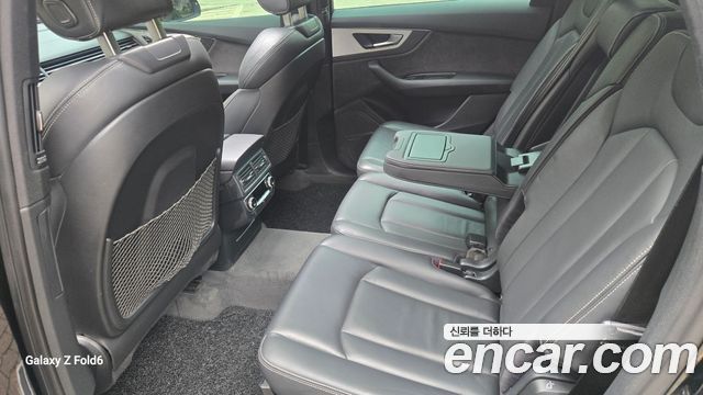 Audi Q7 2016 — photo 11