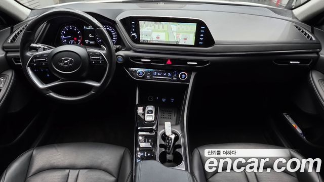 Hyundai Sonata 2022 — photo 10