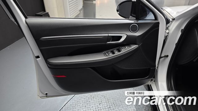 Hyundai Sonata 2022 — photo 14