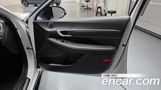 Hyundai Sonata 2022 — photo 15