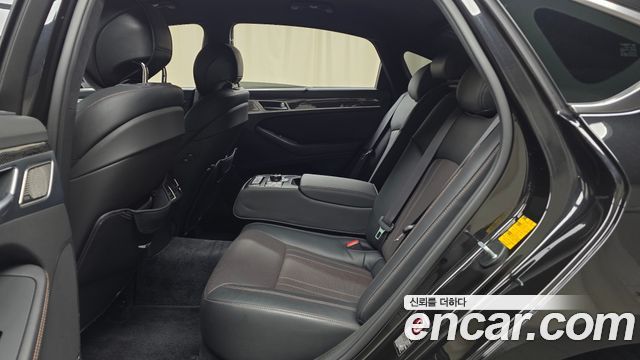 Genesis G80 2019 — photo 18