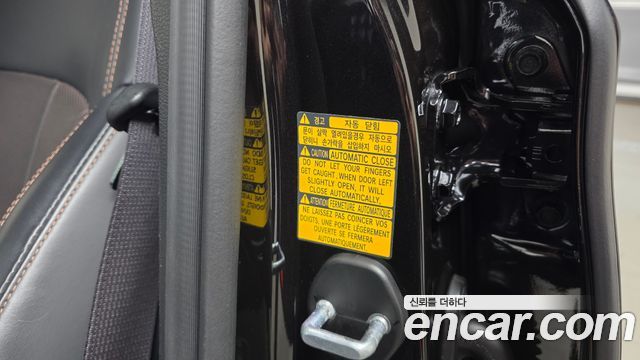 Genesis G80 2019 — photo 25