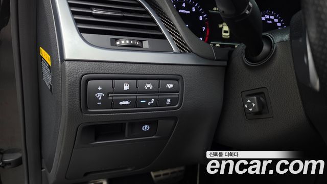 Genesis G80 2019 — photo 28