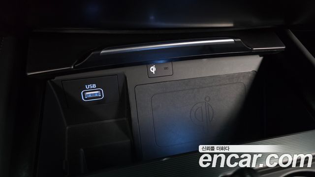 Genesis G80 2019 — photo 33