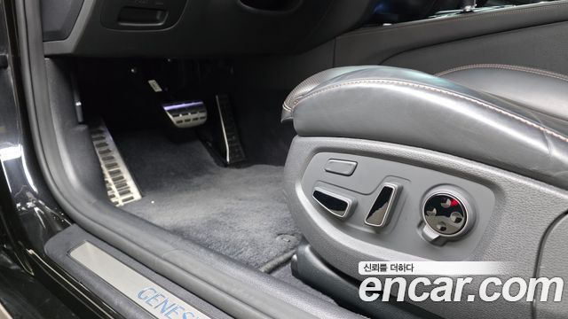Genesis G80 2019 — photo 34