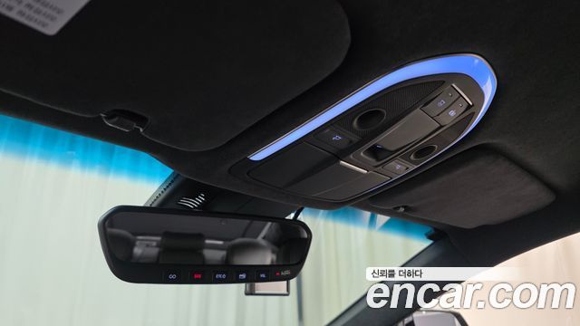 Genesis G80 2019 — photo 35