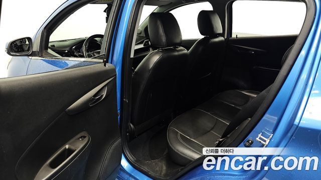 Chevrolet Korea Spark 2018 — photo 27