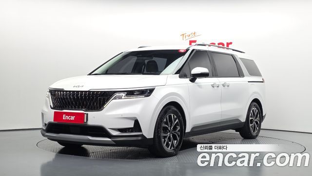 Kia Canival 2023 — photo 1