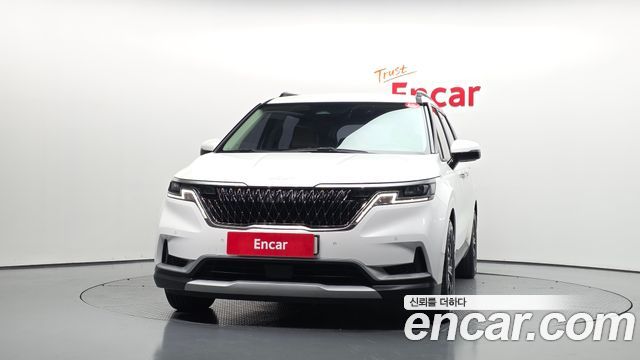 Kia Canival 2023 — photo 3