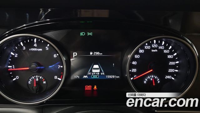 Kia Canival 2023 — photo 11