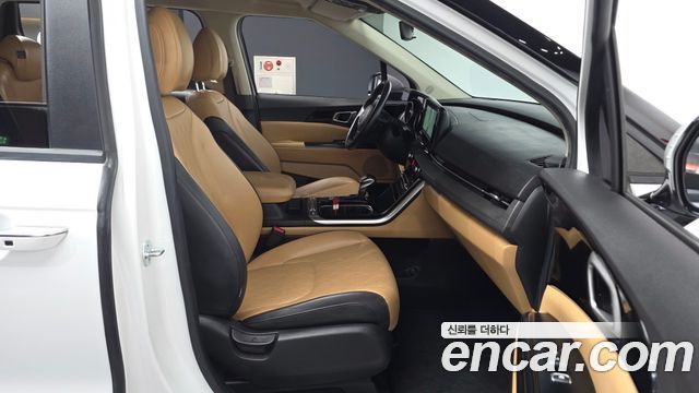 Kia Canival 2023 — photo 17