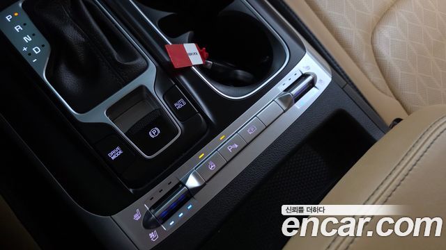 Kia Canival 2023 — photo 25