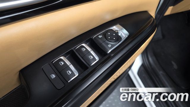 Kia Canival 2023 — photo 29