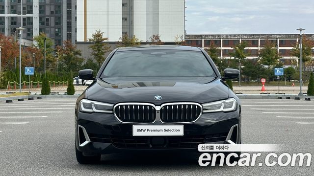BMW 5-Series 2023 — photo 3