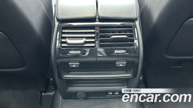 BMW 5-Series 2023 — photo 17