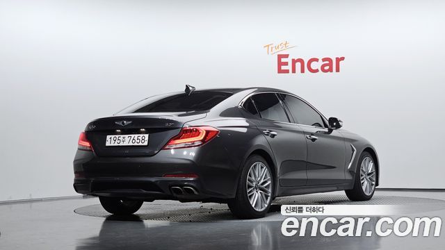 Genesis G70 2020 — photo 2