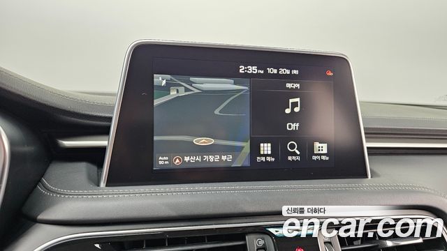 Genesis G70 2020 — photo 20